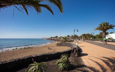 Playa de Matagorda, una de las grandes playas de la ciudad turística de Puerto del Carmen